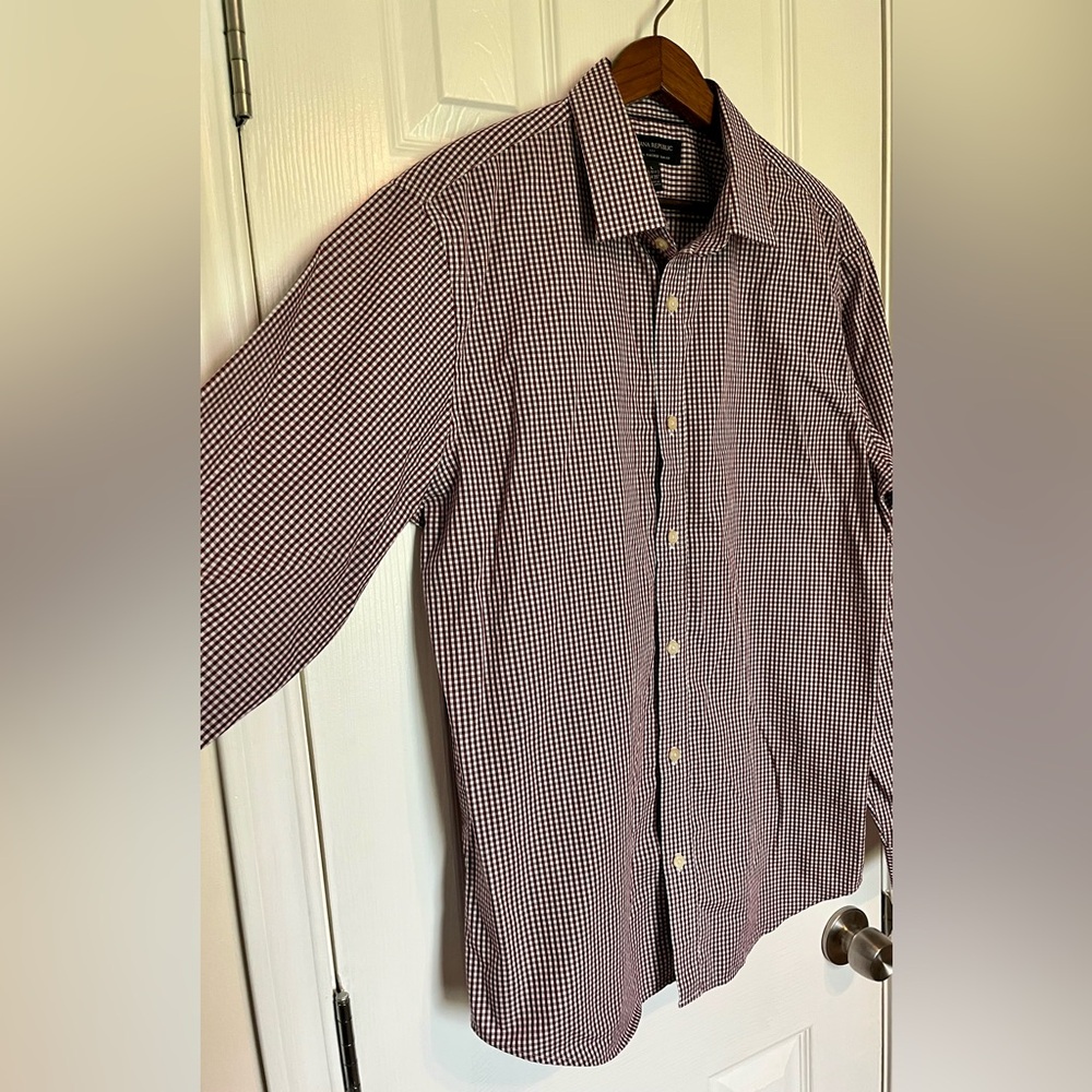 Banana Republic Red & White Non Iron Tailored Slim Fit Shirt 16•16 1/2 34•35” - Picture 3 of 6